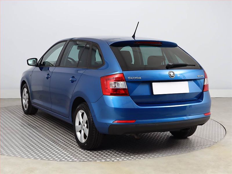 Škoda Rapid (2014) Spaceback 1.2 TSI - fotka 4 z 11