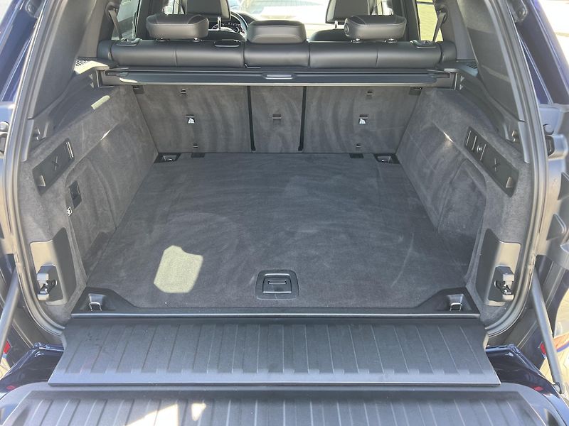 BMW X5 40d M Sport VZDUCH - fotka 13 z 22