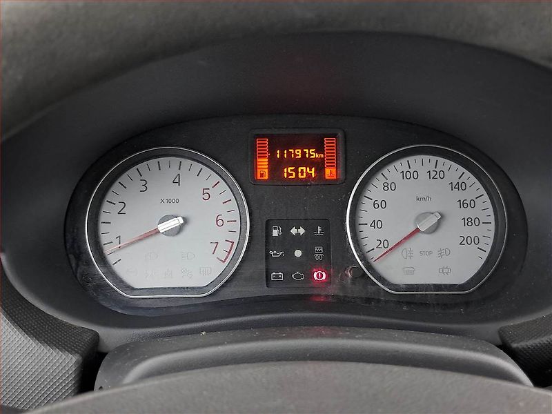 Dacia Logan (2010) 1.5 dCi, po STK, Tažné - fotka 11 z 14