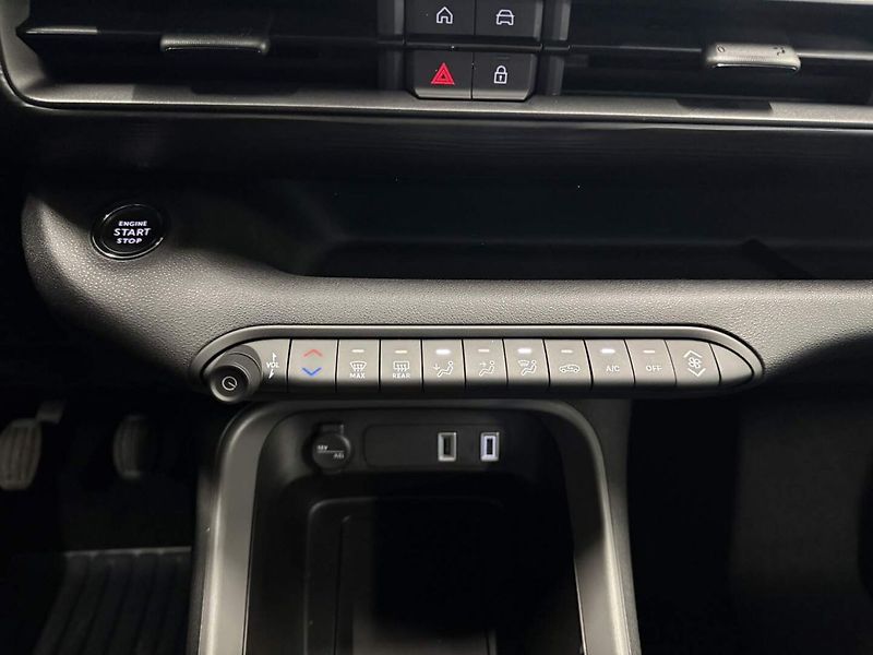 Jeep Avenger (2025) Longitude 1.2 Turbo 100k MT6 - fotka 13 z 23