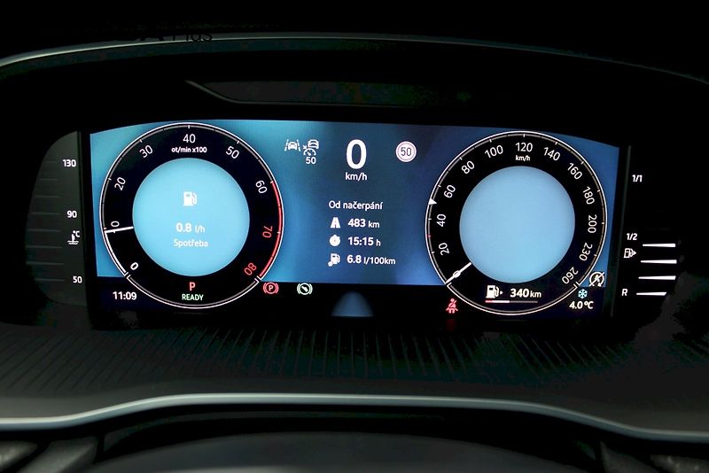 Škoda Octavia (2024) Combi Top Selection 1.5 TSI 11 - fotka 13 z 25