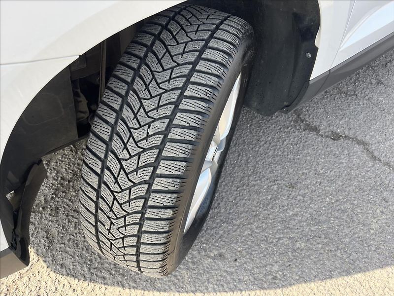 Škoda Karoq 2,0 TDi 110 4x4 DSG TAŽNÉ -DPH - fotka 41 z 47