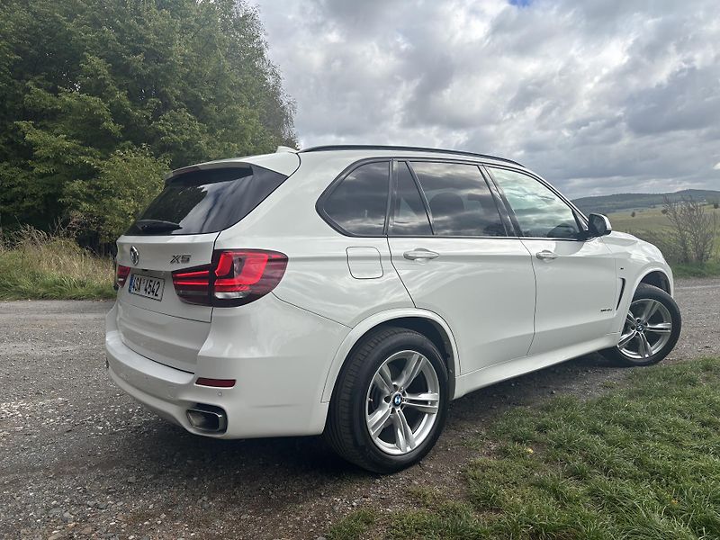 BMW X5 M PAKET X-DRIVE 40D - 230 kW - fotka 5 z 30