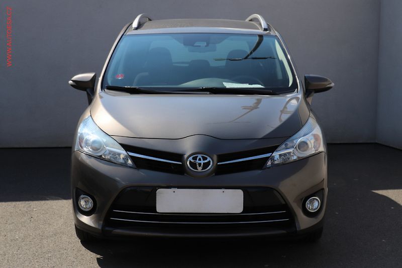 Toyota Verso (2015) 1.6D-4D - fotka 2 z 3