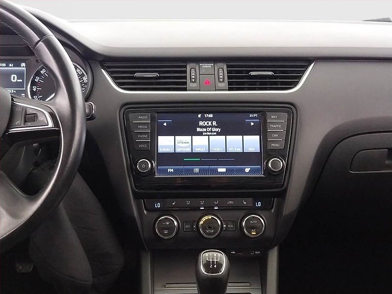 Škoda Octavia (2015) Style 1.6 TDI, Serv.kniha - fotka 12 z 22