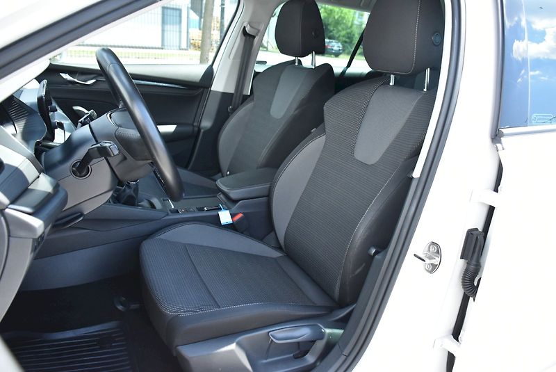 Škoda Octavia (2022) Ambition 1.5 TSI 110kW - fotka 25 z 31
