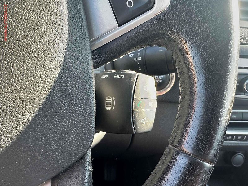 Renault Scénic (2013) 1.5 dCi, navi, autoAC - fotka 15 z 21
