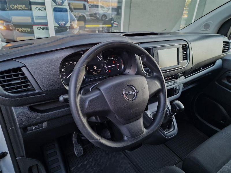 Opel Vivaro 1.5CDTI 88kW, původ ČR,1.Maj. - fotka 21 z 47