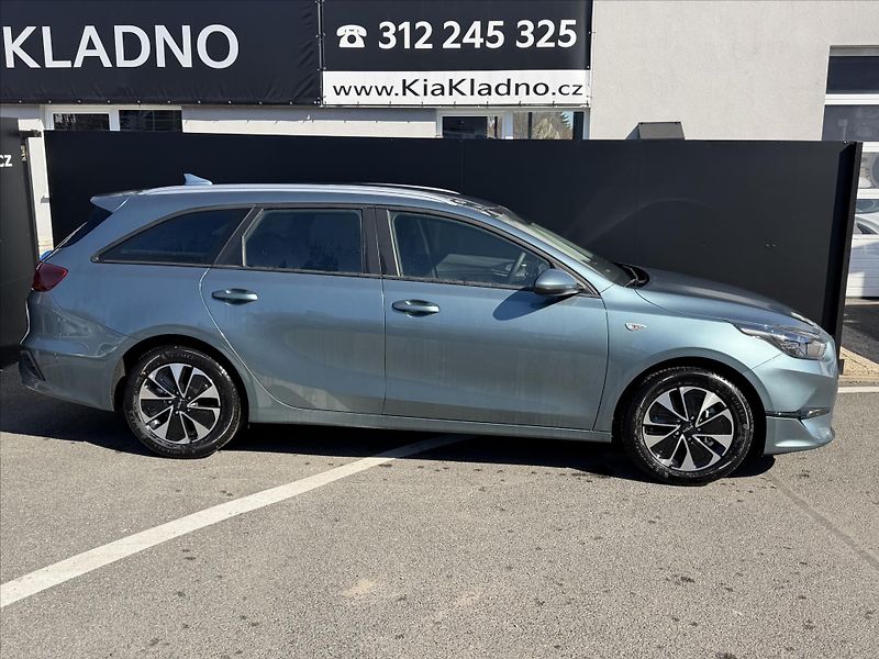 Kia Ceed 1,5 T-GDI SW 7DCT TOP - fotka 3 z 9