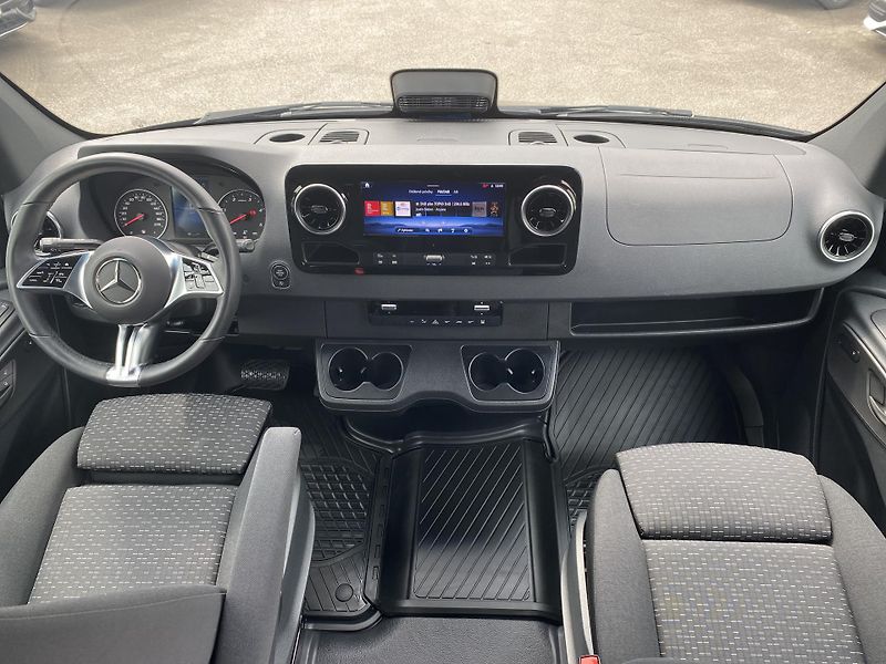 Mercedes-Benz Sprinter 319 CDI/S TS BUS - fotka 9 z 23