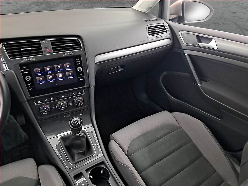 Volkswagen Golf (2020) Marathon Edition 1.0 TSI, ČR - fotka 8 z 18