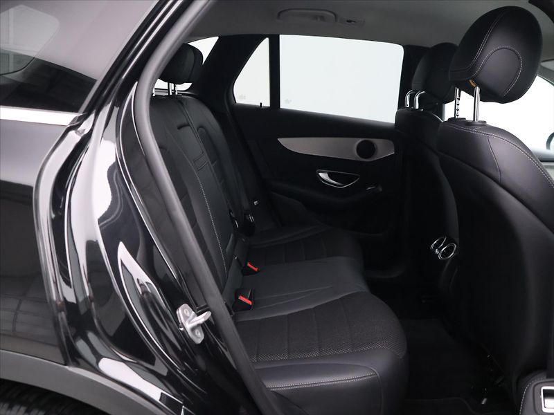 Mercedes-Benz GLC 2,1 220d 125kW 4MATIC CZ DPH - fotka 13 z 27