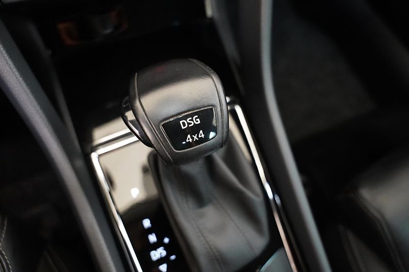 Škoda Karoq - fotka 25 z 30