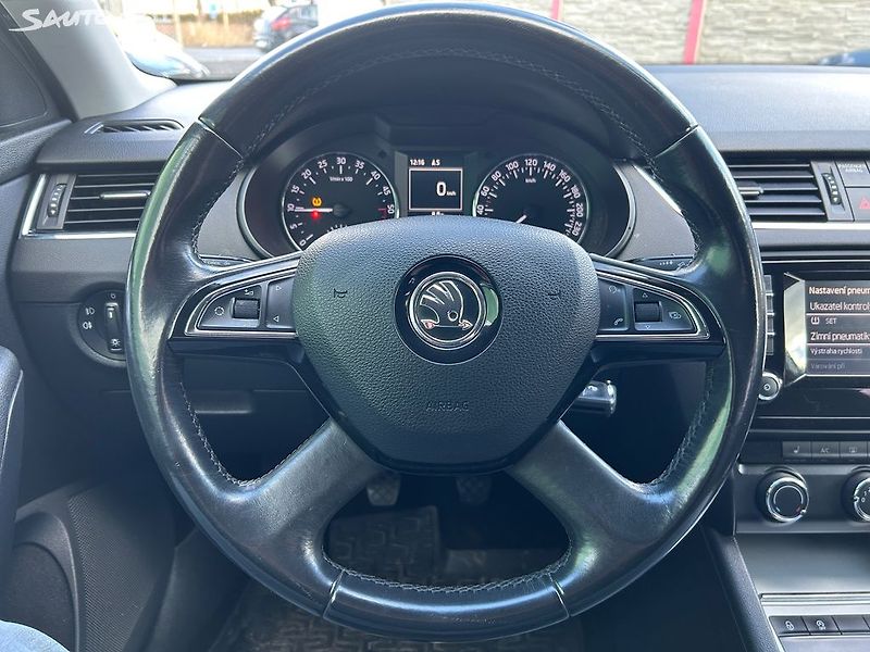 Škoda Octavia (2013) 2.0 TDi 110 KW - fotka 16 z 27