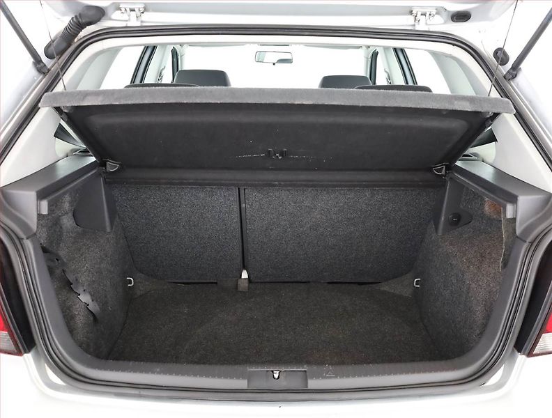 Volkswagen Polo (2006) 1.4 16V, nová STK, pěkný stav - fotka 11 z 11
