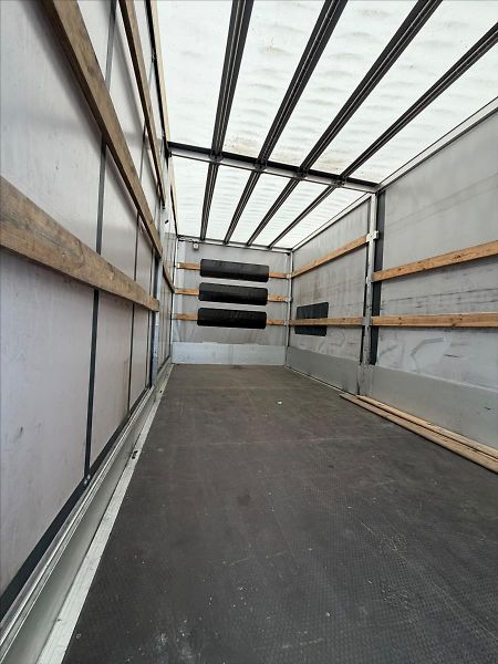 Iveco Daily 3,0 35S18HA8 PLACHTA 10 PALETA - fotka 19 z 37
