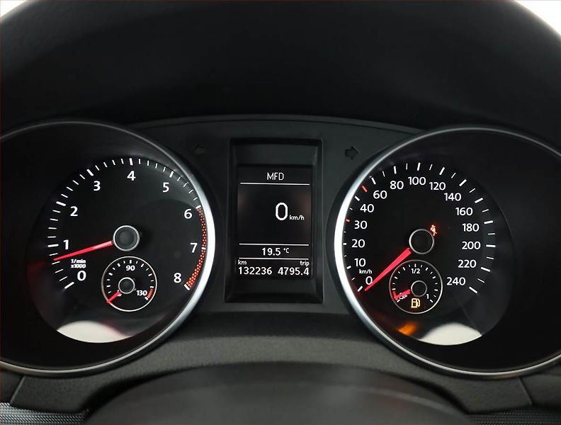 Volkswagen Golf (2012) 1.4 TSI, Serv.kniha, Tempomat - fotka 9 z 15