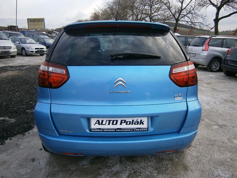 Citroën C4 Picasso 1.6 HDI - fotka 9 z 19