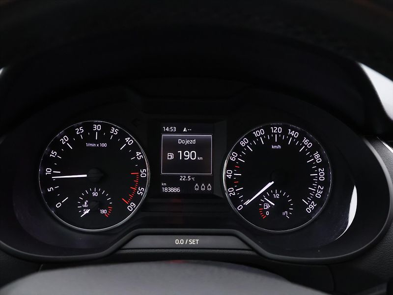 Škoda Octavia 1,6 TDI EleganceTažné CZ - fotka 14 z 26