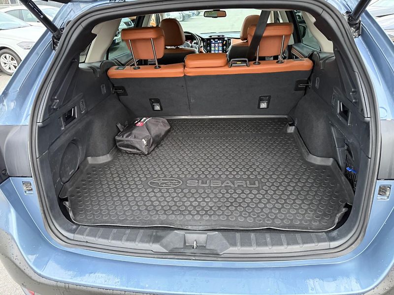 Subaru Outback 2.5i 4WD Touring + Tažné - fotka 10 z 15