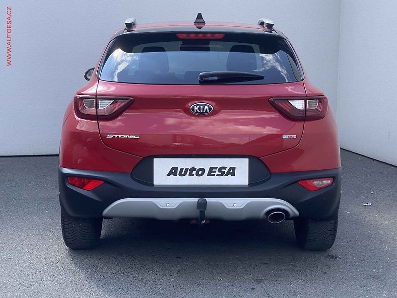 Kia Stonic (2020) 1.0 T-GDi, ČR, AT, TZ, navi - fotka 5 z 21