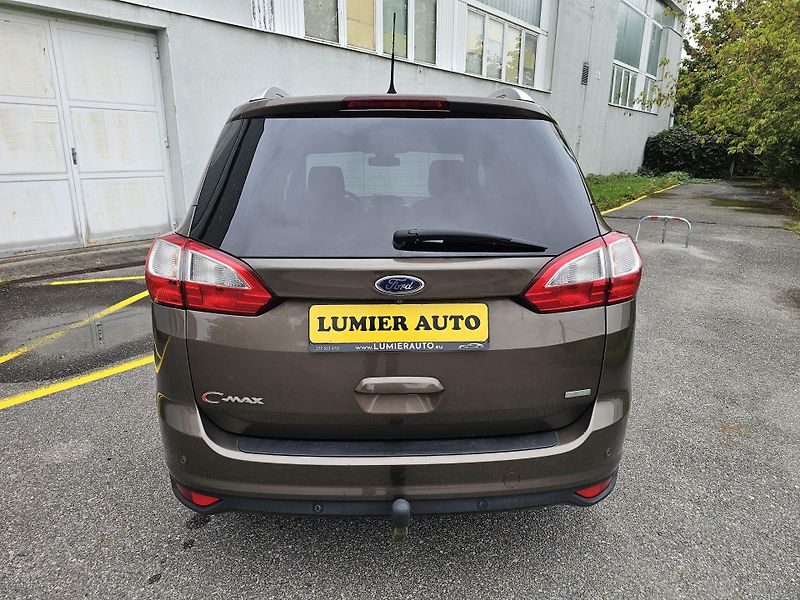 Ford Grand C-MAX (2016) 1.5 ECOBOOST-TITANIUM - fotka 4 z 20