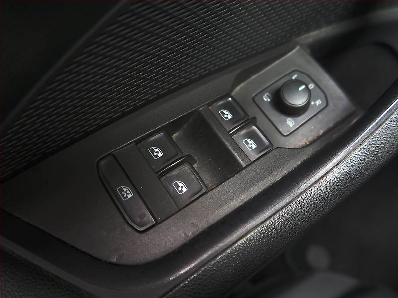 Škoda Fabia (2024) Selection 1.0 TSI, ČR,1.maj - fotka 13 z 16