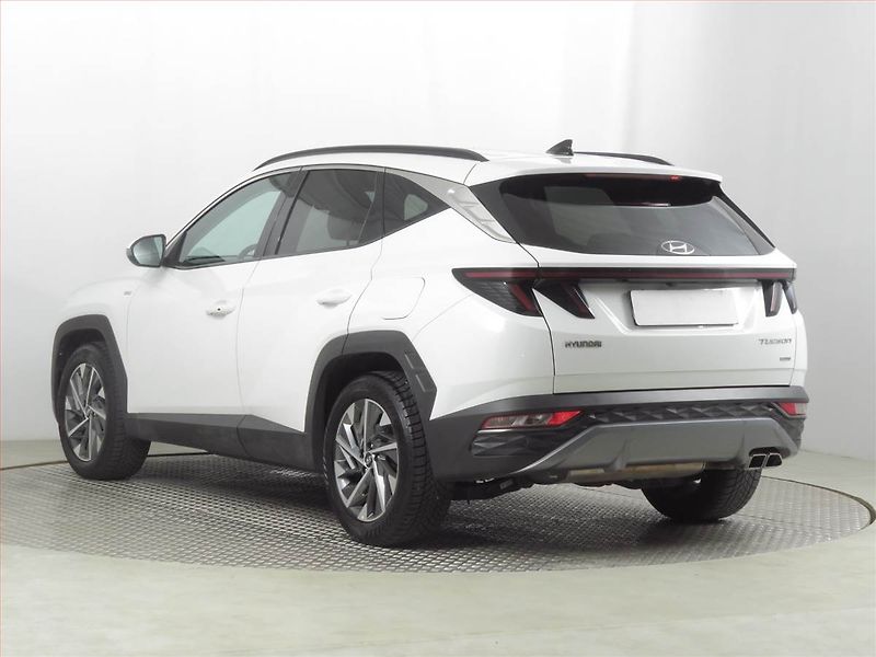 Hyundai Tucson (2021) 1.6 T-GDI 48V MHEV - fotka 4 z 24