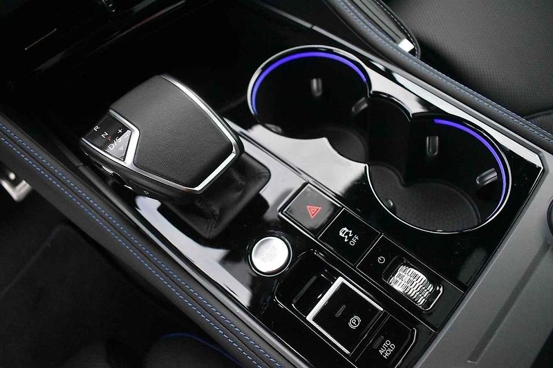 Touareg přímo touží po jízdě v obtížných podmínkách
