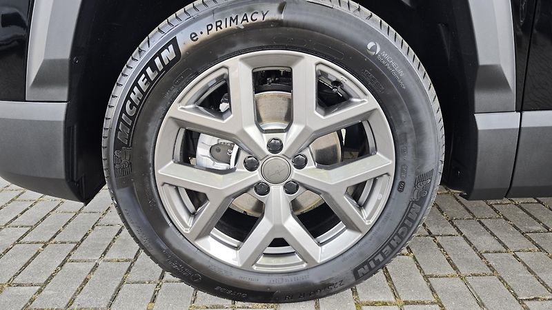 Jeep Compass (2026) Altitude hybrid 145PS automat  - fotka 11 z 42