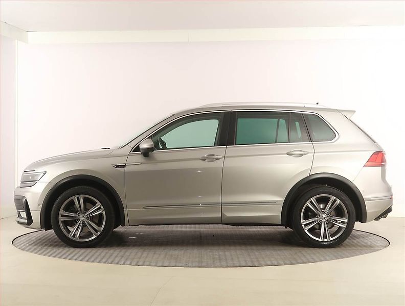 Volkswagen Tiguan (2016) R-Line 2.0 TSI - fotka 3 z 24
