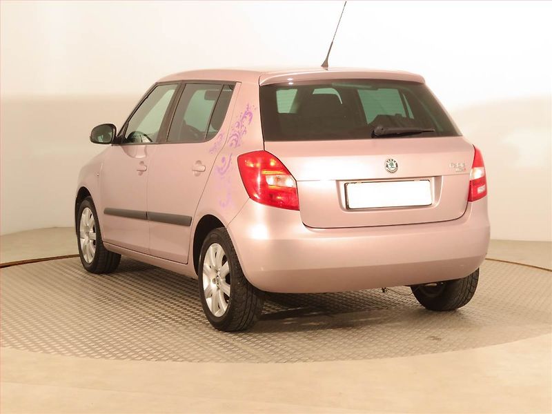 Škoda Fabia (2011) Ambiente 1.2 TSI, Serv.kniha - fotka 4 z 15