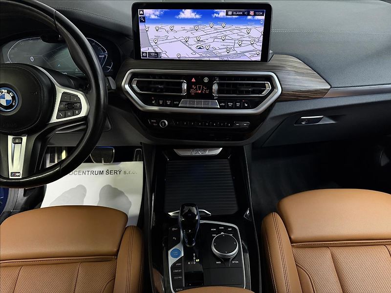 BMW iX3 M SPORT PANO LASER 2XALU 1MAJ. - fotka 18 z 49