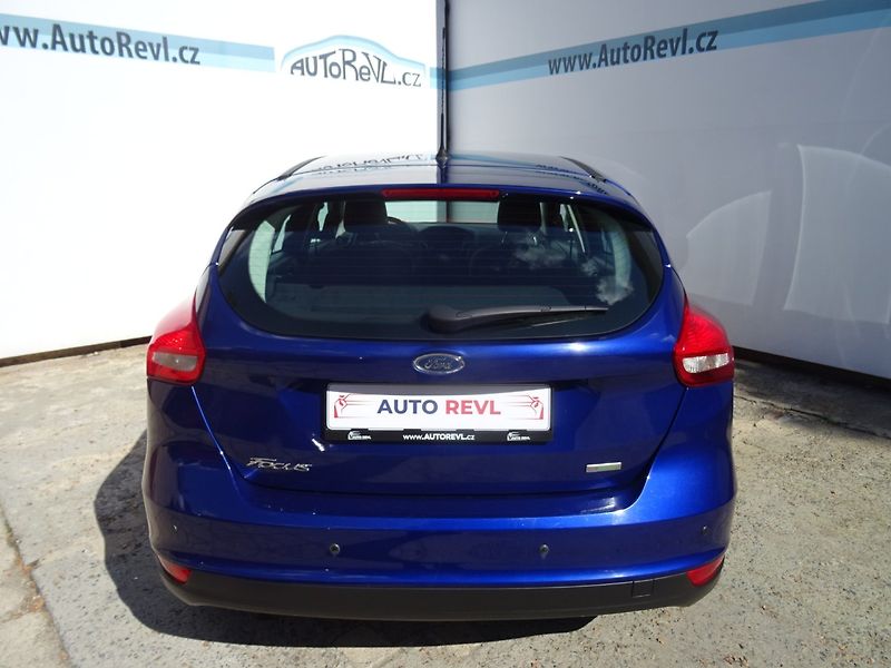 Ford Focus (2015) 1.0i,92kW,71tkm,klima,ALU - fotka 21 z 22