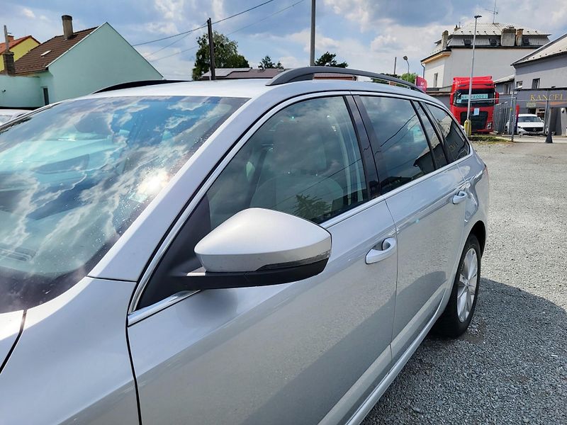 Škoda Octavia 1.5 G-TEC CNG DSG STYLE EXTRA - fotka 38 z 46