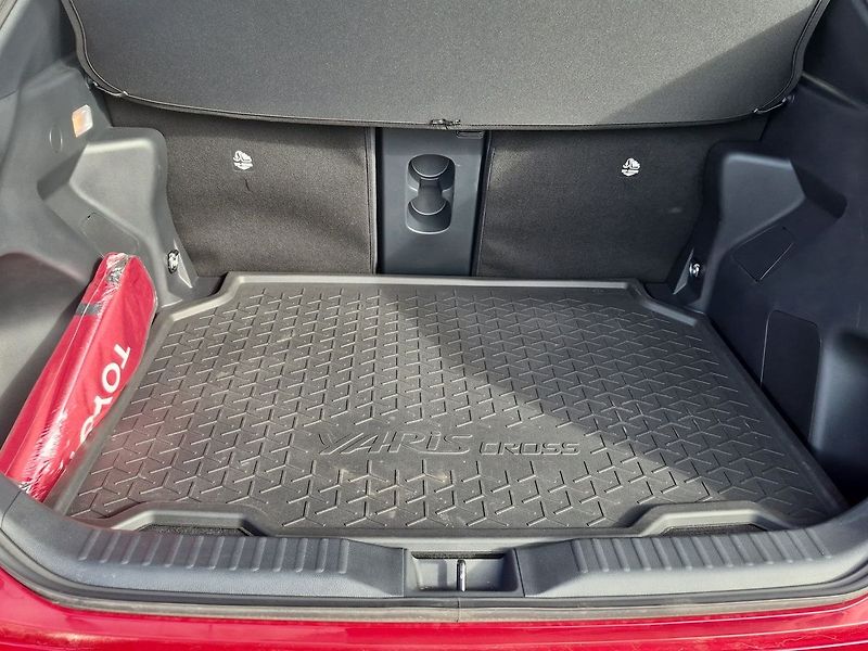 Toyota Yaris Cross 1.5HEV FWD Style 96kW - fotka 26 z 27