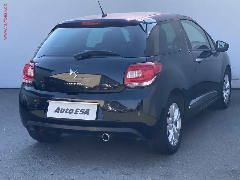 DS Automobiles DS3 (2014) 1.2 VTi, Kůže, park.čidla - fotka 4 z 17