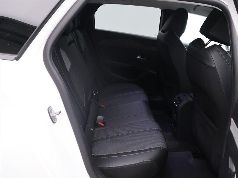 Peugeot 308 1,2 PT 96kW Allure 1.Maj. DPH - fotka 12 z 25