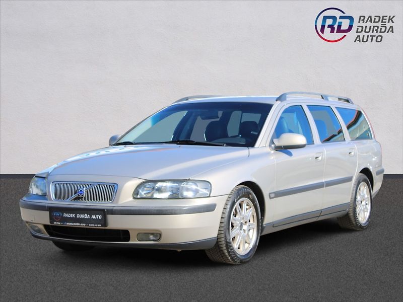 Volvo V70 2,4 D  NOVÉ V ČR,1.MAJITEL - fotka 1 z 18