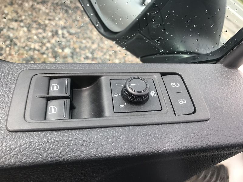 Volkswagen Transporter 2.0 TDI 110 KW,LONG,ČR,DPH... - fotka 8 z 14