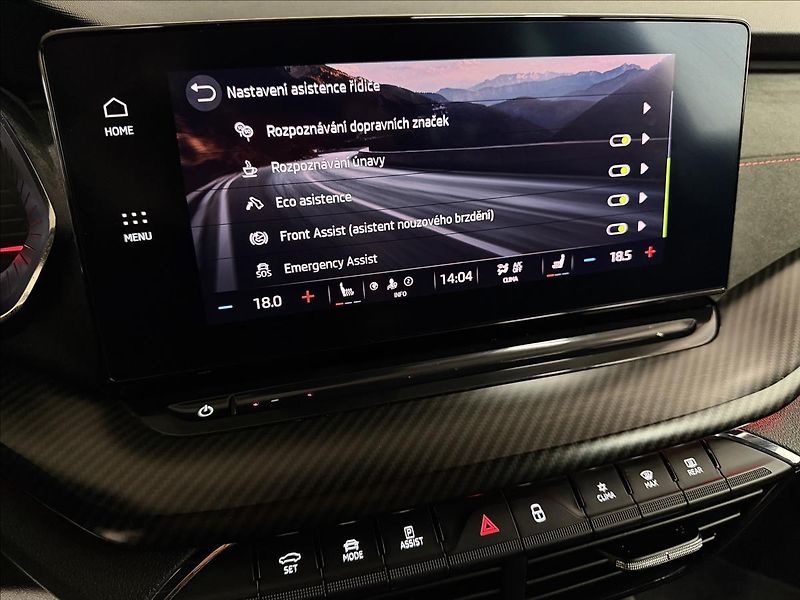 Škoda Octavia 2.0TDI 147kW DCC PANO RS PLUS - fotka 25 z 53