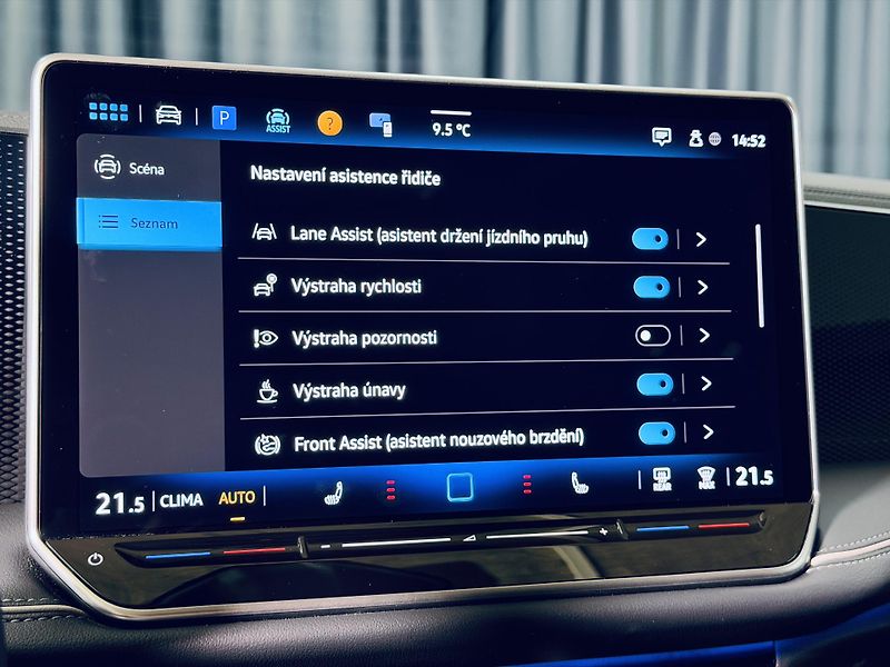Volkswagen Passat (2025) 1.5Tsi*TAŽ*MASAŽE*360°KAMERY* - fotka 26 z 37