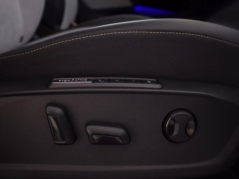 Volkswagen ID.3 Pro Keyless ACC Kamera Carplay - fotka 11 z 15