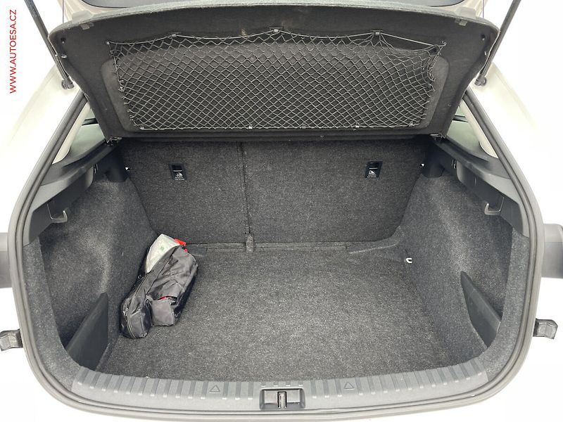 Škoda Scala (2020) 1.6 TDi, Ambition, DSG - fotka 7 z 20