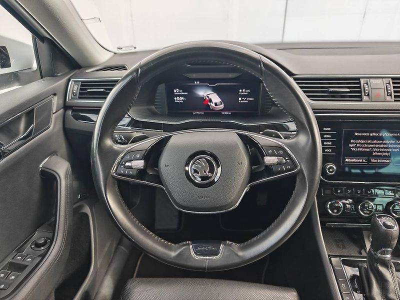 Škoda Superb L&K 7DSG 2,0TDI - fotka 11 z 26