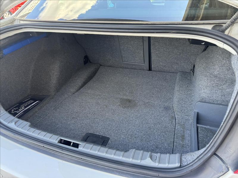 BMW Řada 3 3,0 160kw Manuál - fotka 9 z 16