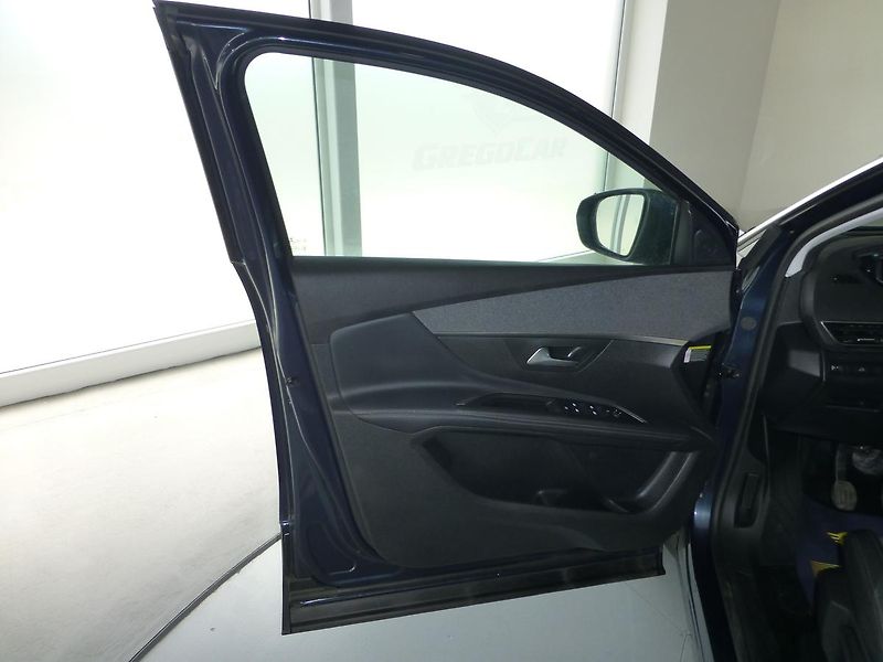 Peugeot 5008 (2020) 1,5HDI-96KW*NAVI**KAMERA*7MÍST - fotka 9 z 29