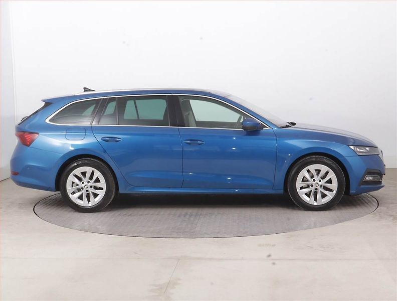 Škoda Octavia (2021) Style 1.5 TSI e-tec, Automat - fotka 6 z 18