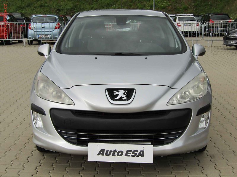 Peugeot 308 (2010) 1.6VTi, ČR, AC - fotka 2 z 15