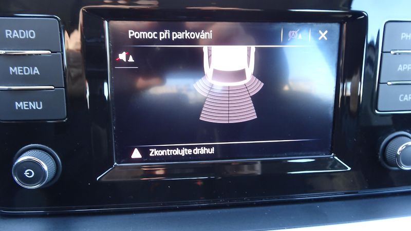 Škoda Scala 1.5TSI Ambition - fotka 17 z 18